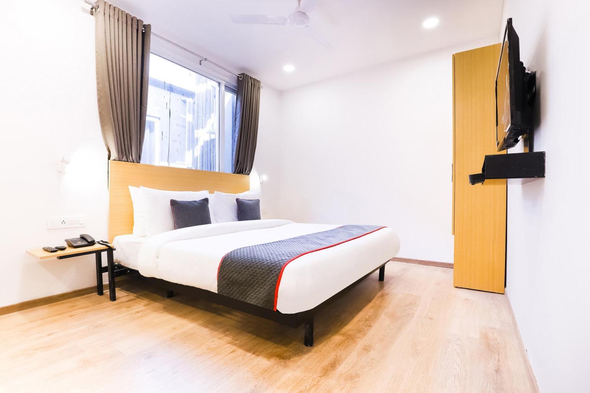 Townhouse Prithvi Resort Near Phoenix Palassio Lucknow Ngoại thất bức ảnh